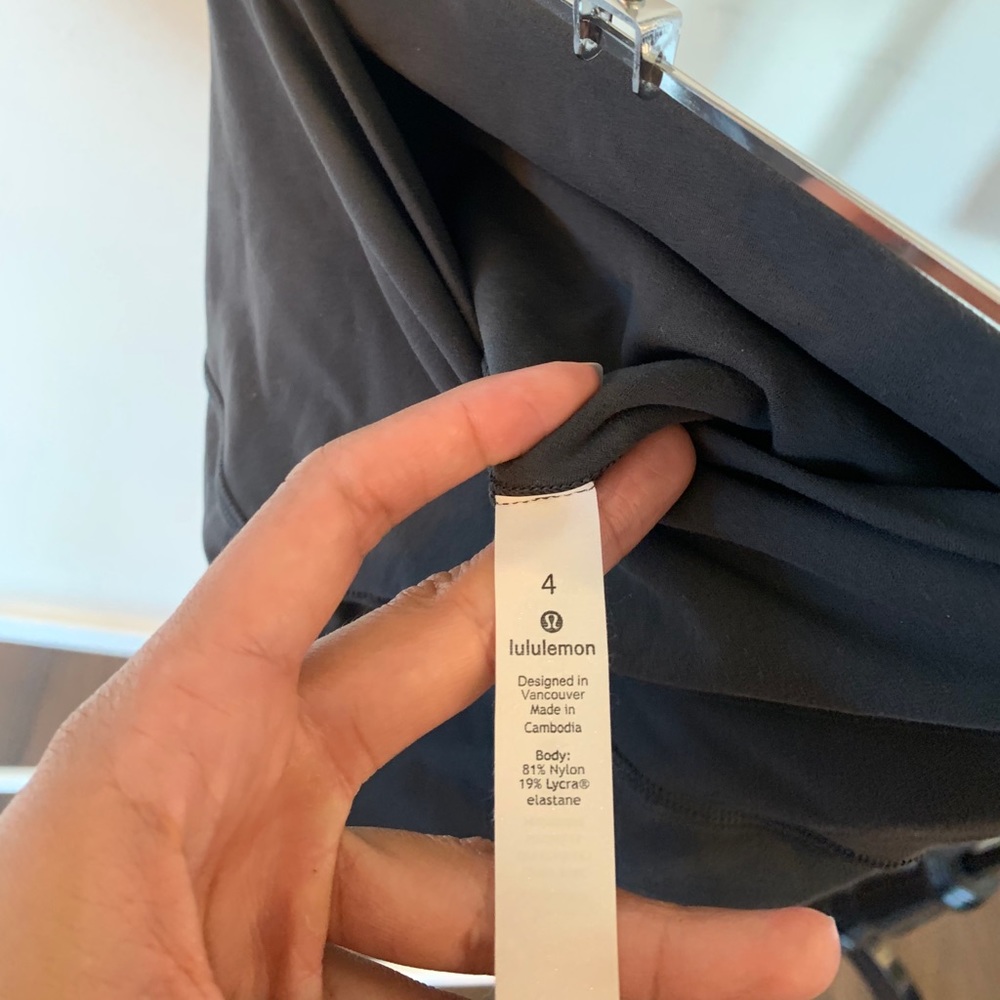 Lululemon align shorts 10” - Picture 6 of 6
